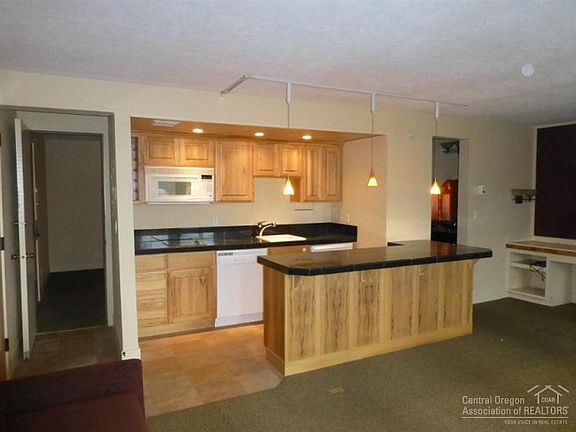 4th image of 18575 SW Century Dr #1215