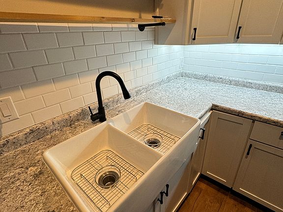 Large new double farm-house sink