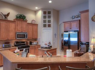 902 Arista Blvd, Valrico, FL 33594