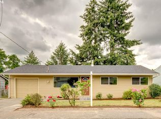 10038 SE Long St, Portland, OR 97266