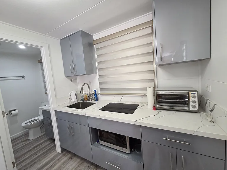 2325 Bingham St #B — Photo 2