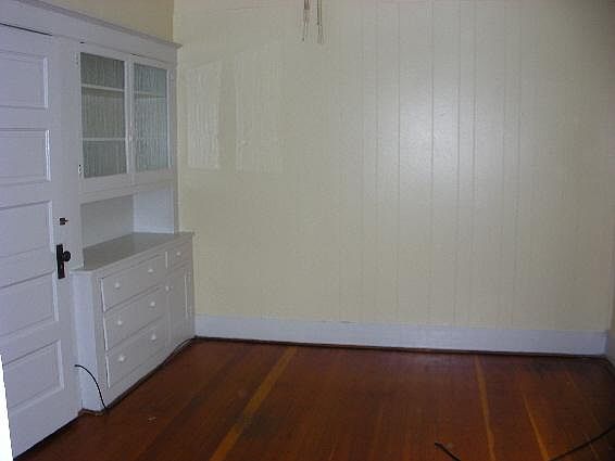 2nd image of 824 SE 30th Ave APT 10