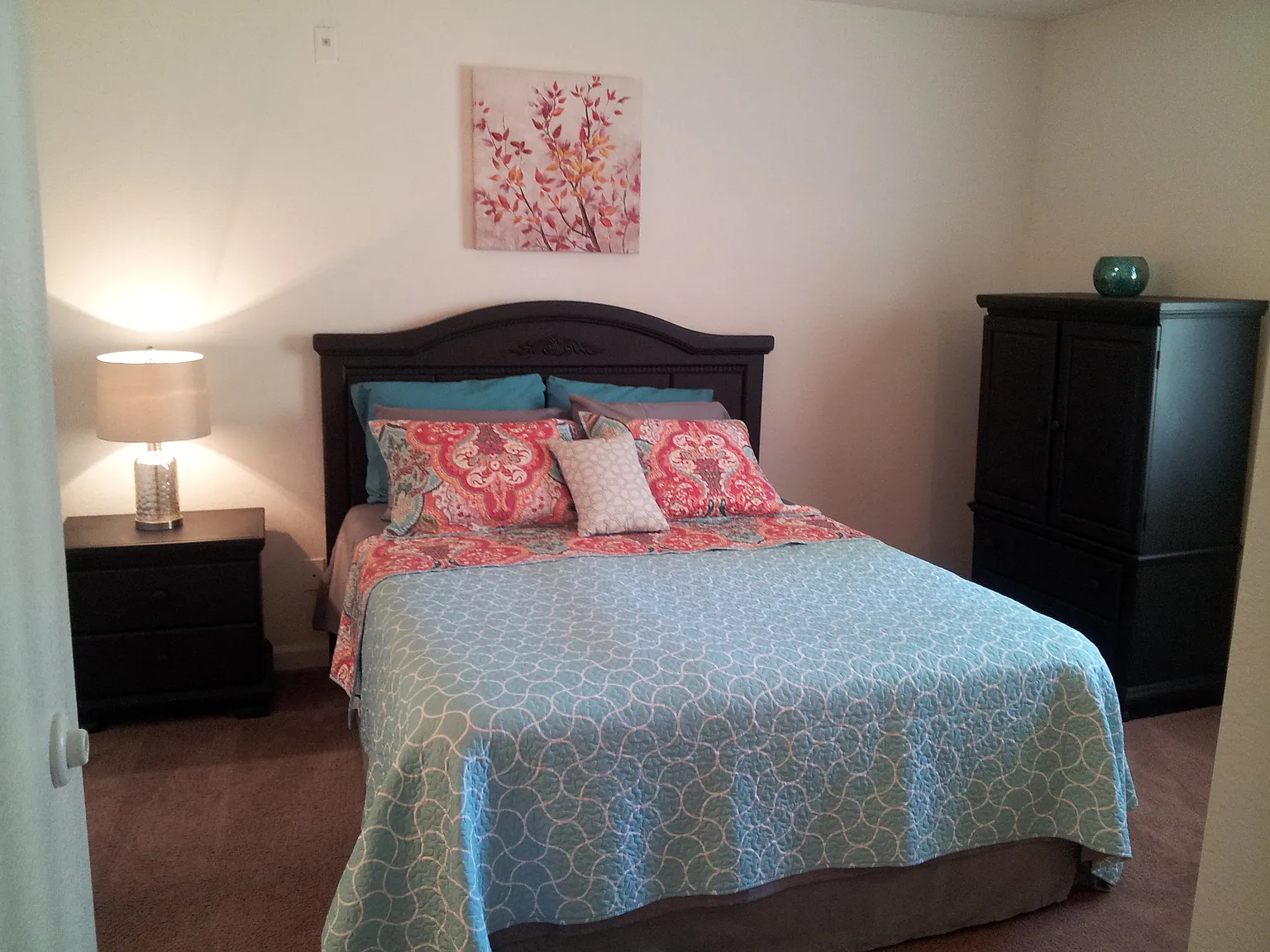 Devonshire Apartments — Photo 3