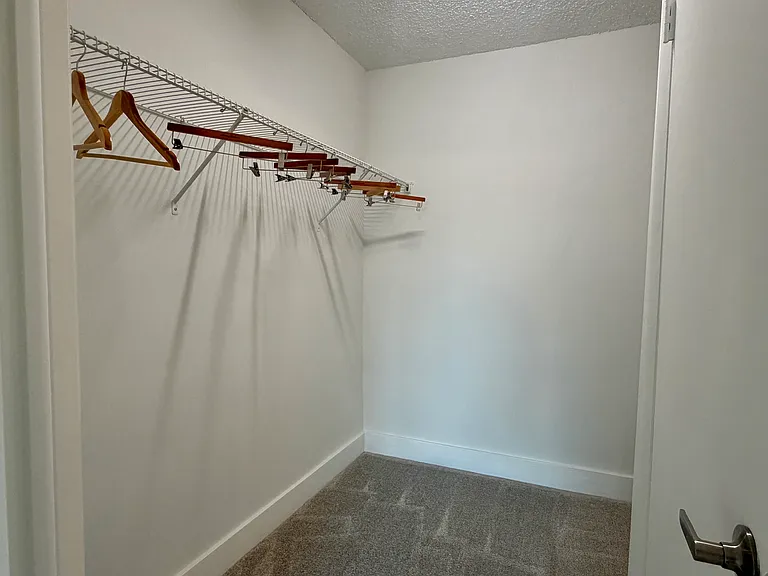 8800 Bardmoor Blvd #20 — Photo 18