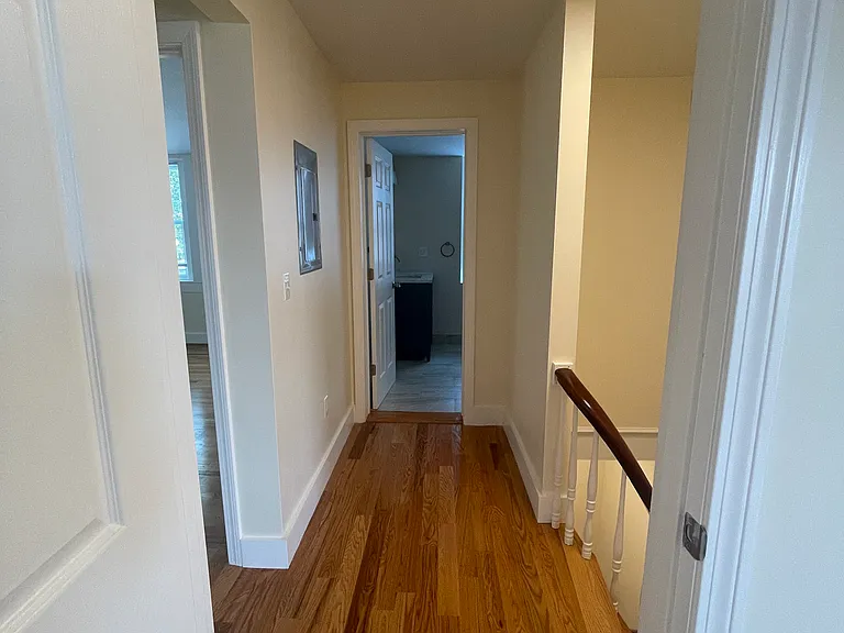 526 Chapel St #B — Photo 12