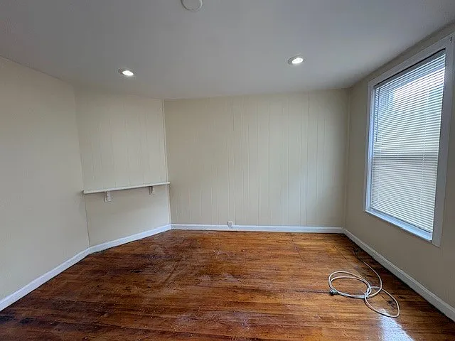 74 Liverpool St #1