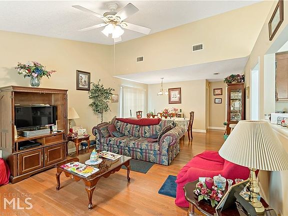 3rd image of 255 S Teakwood Ct