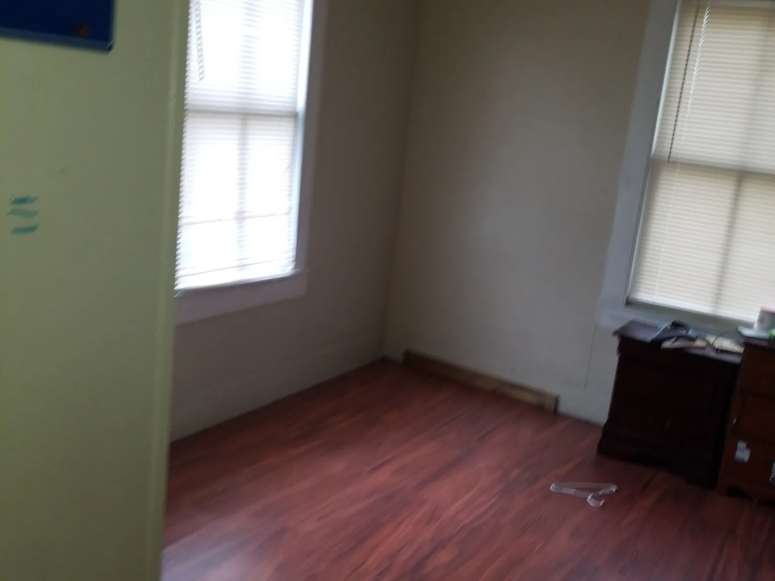805 Ball St — Photo 4