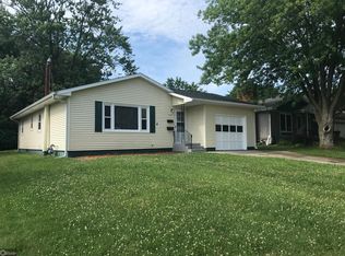 114 Paulaire Ct, Burlington, IA 52601