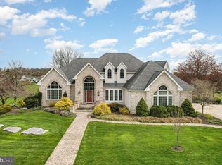 337 W Meadow Dr, Mechanicsburg, PA 17055