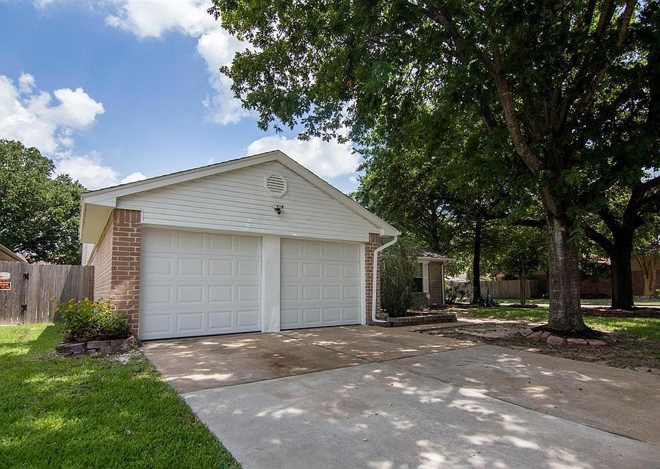 1st image of 13502 Pecan Oak Dr