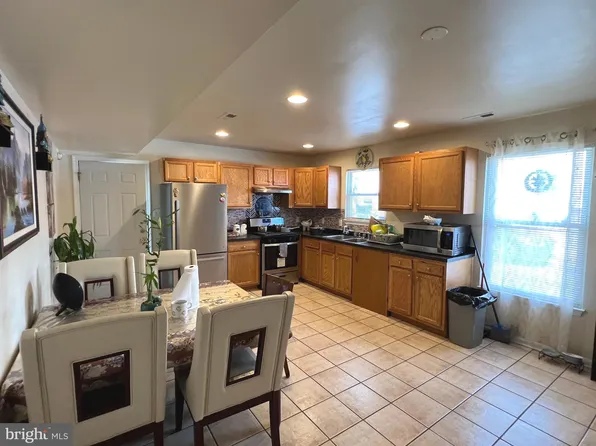 215 N Van Buren St, Wilmington, DE 19805