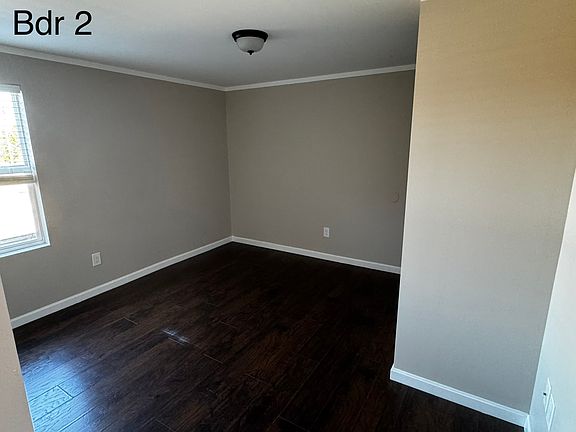 3rd image of 1415 Bleecker St APT 4