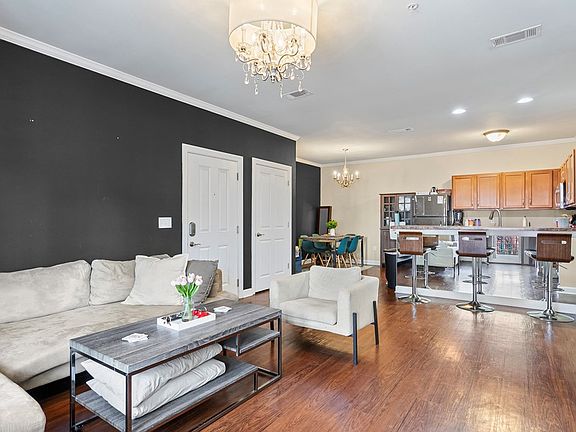 5th image of 4504 Private Rd #3057