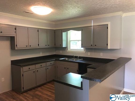 3rd image of 1009 Northwood Dr