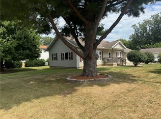 212 S College St, Potomac, IL 61865