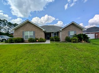 151 Manchester Ct, Midway, GA 31320