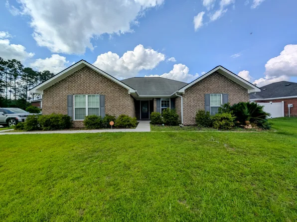151 Manchester Ct, Midway, GA 31320