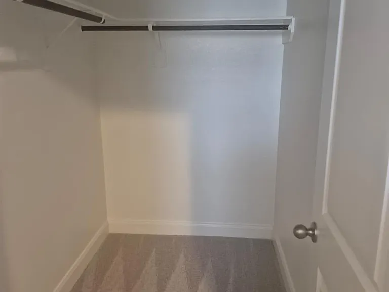 809 Coronado Terrace Ln — Photo 21