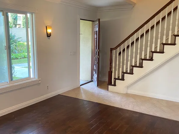 1455 Deauville Pl, Costa Mesa, CA 92626