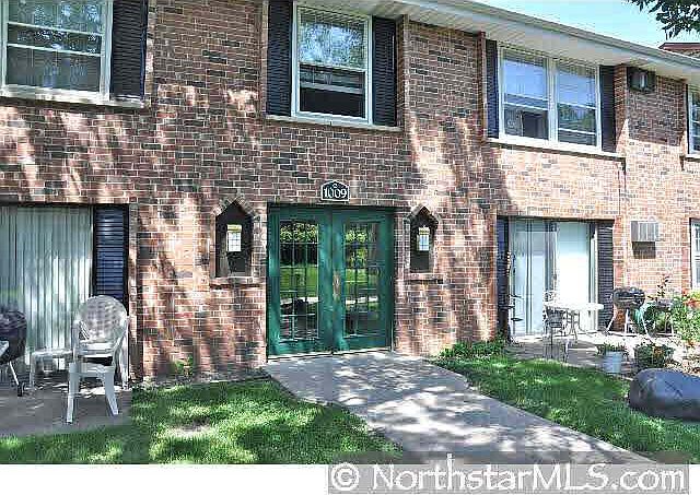 1st image of 1009 11th Avenue S