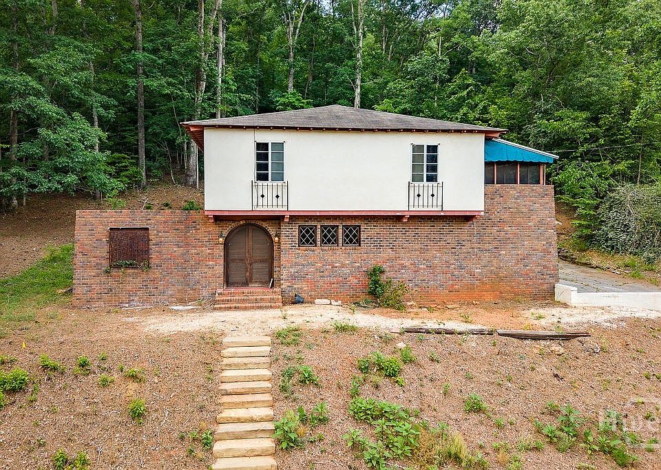 1st image of 340 Dogwood Drive