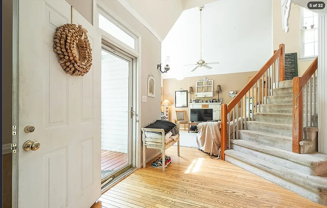 8531 Hillcreek Drive — Photo 3