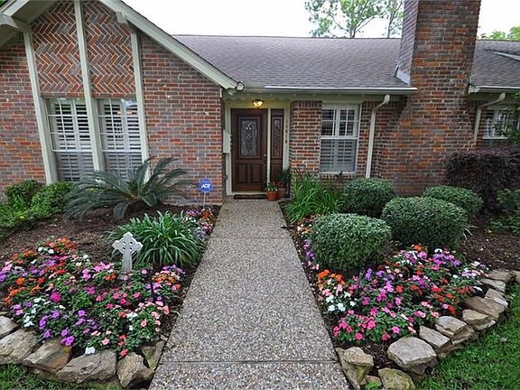 2nd image of 10618 Russett Dr