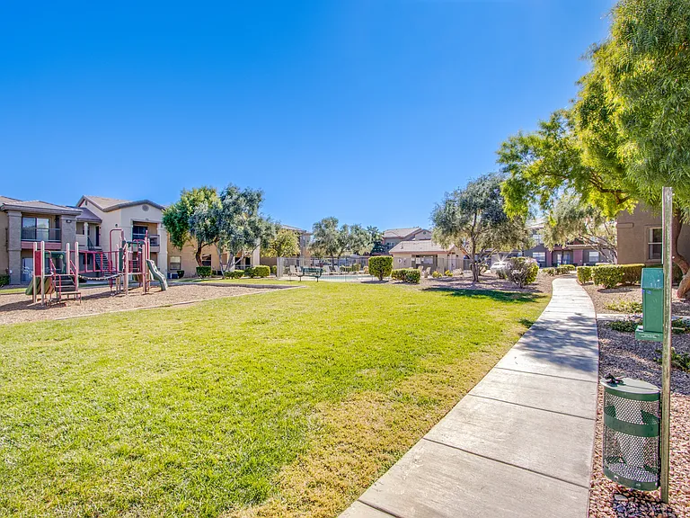 Badura Ave — Photo 25