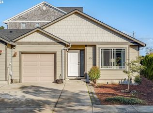 474 9th Ave, Seaside, OR 97138