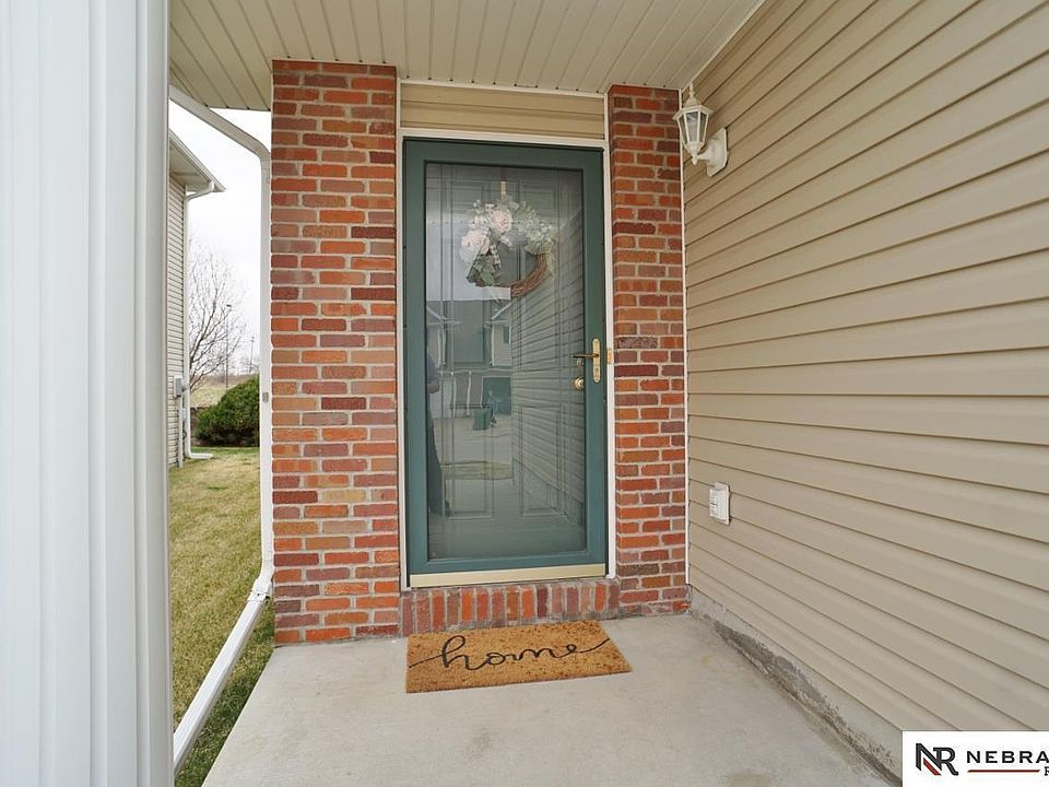 1st image of 1605 Sawyer St