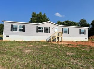 7374 Blue Ridge Dr, Hurt, VA 24563