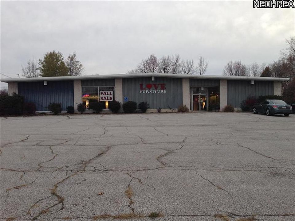 1st image of 371 West Ave