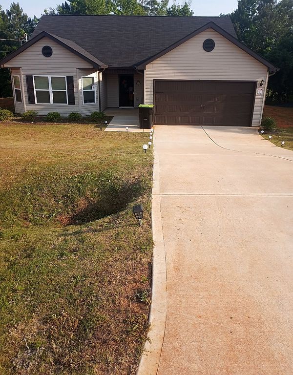 500 Heath Dr - Property Image