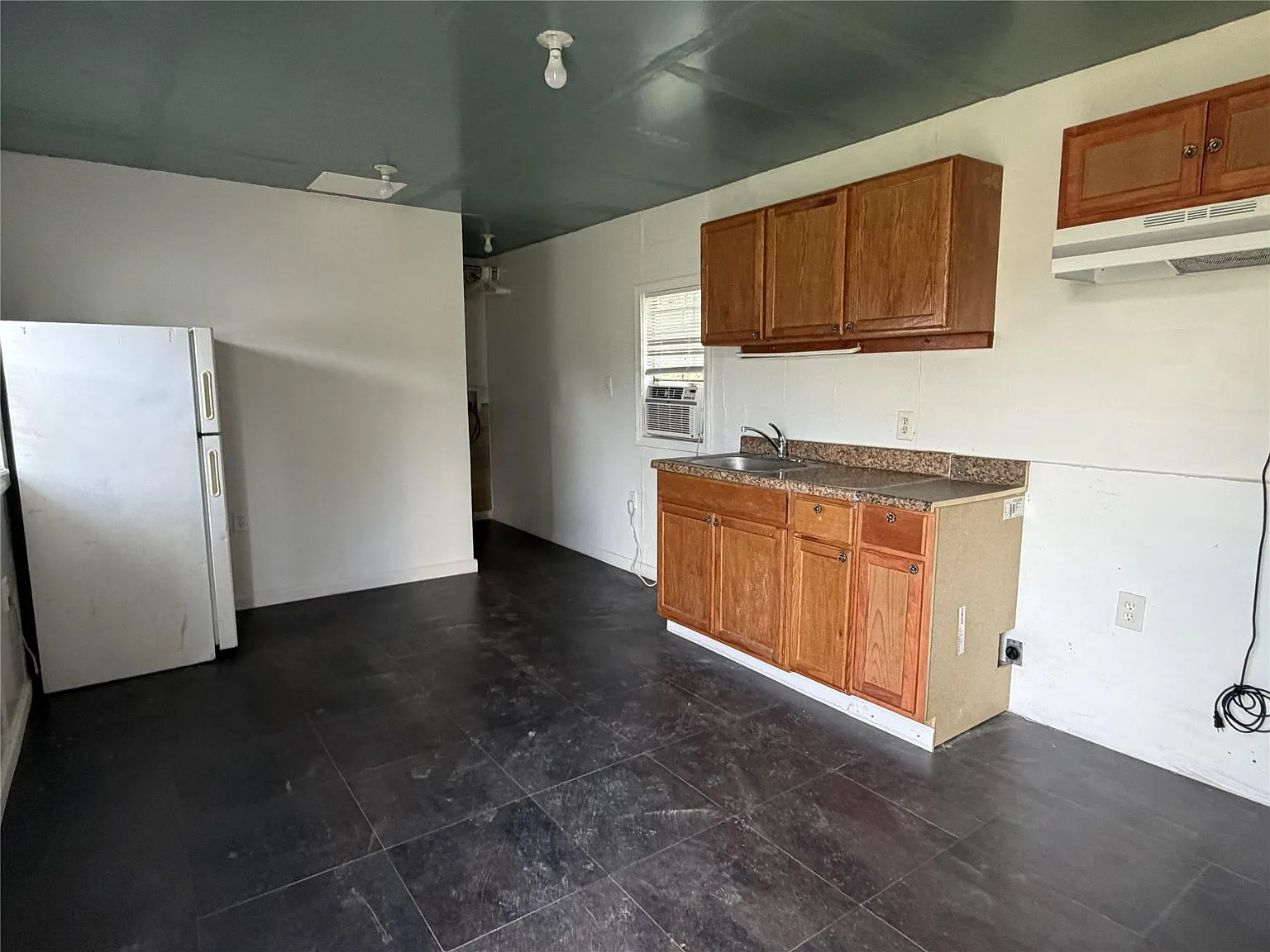 1 bed, 1.0 bath, 500 sqft, $750 — Photo 3