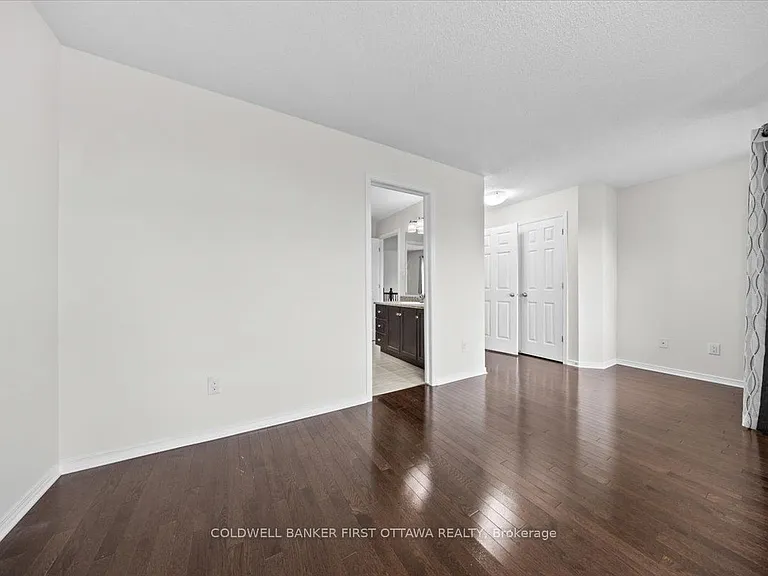 118 Culloden Cres — Photo 30
