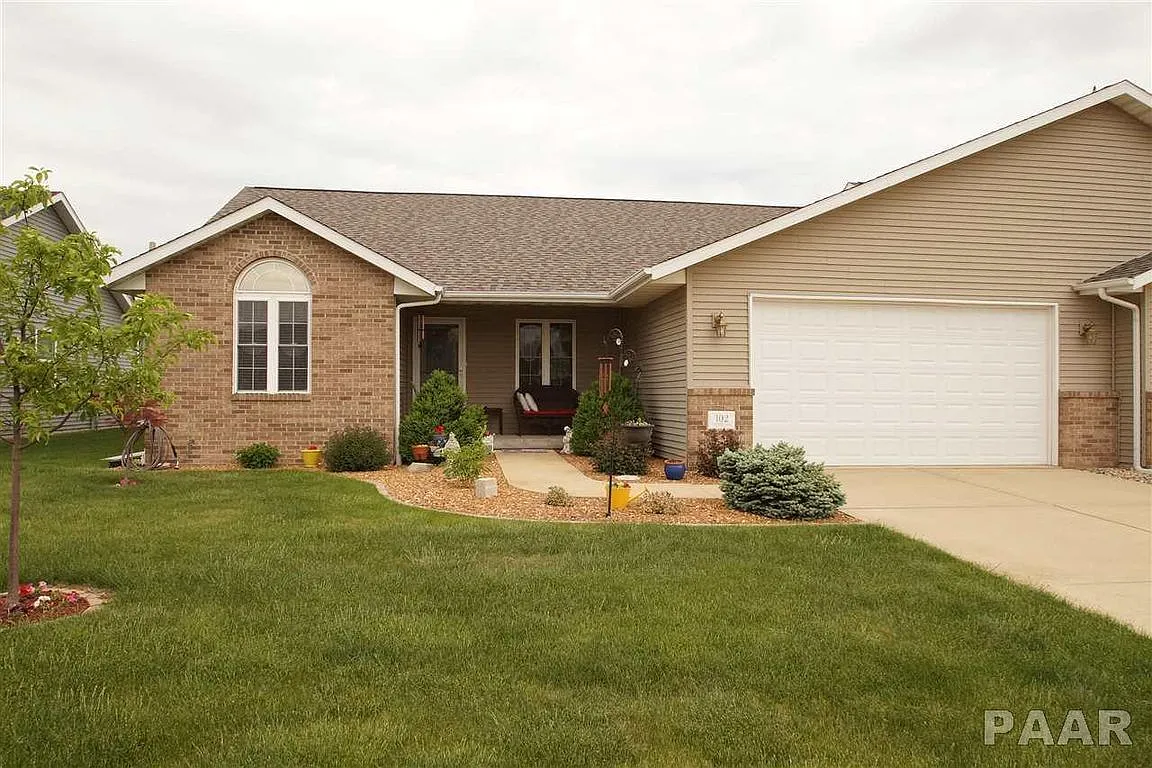 102 Cotton Ln photo 1