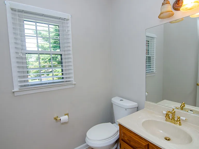1144 Hunters Chase Dr — Photo 6