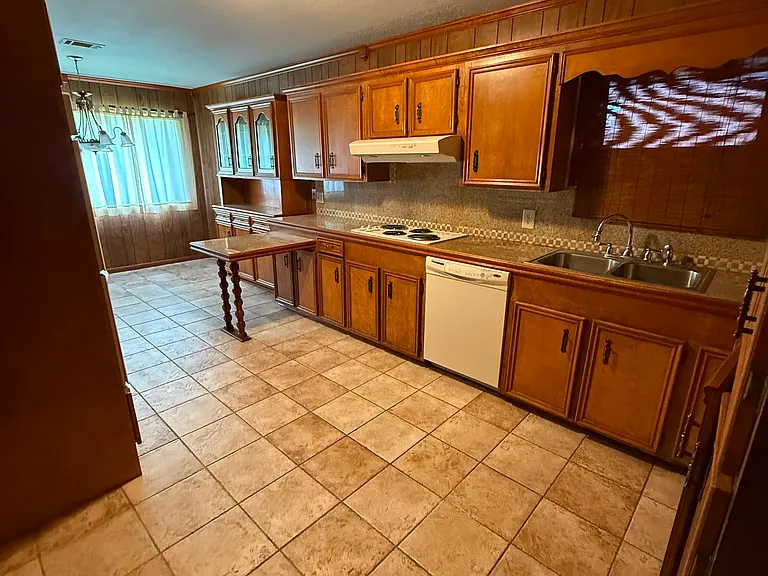 3785 Perth Pl — Photo 2