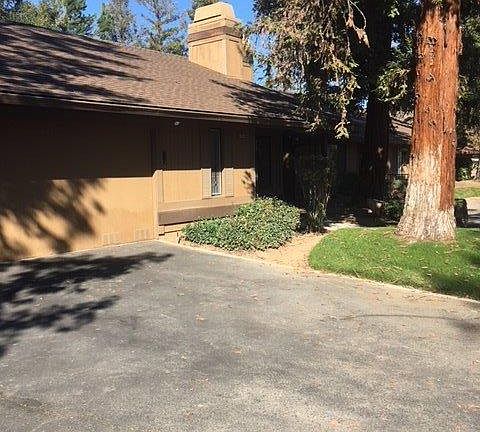 3rd image of 532 W Barstow Ave