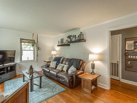 4th image of 1167 Chippewah Dr