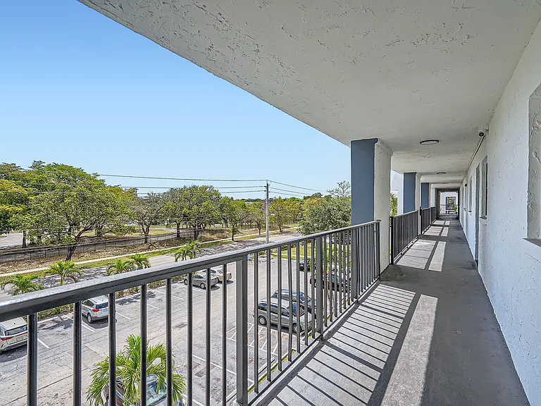 Viewmax Apartments — Photo 15