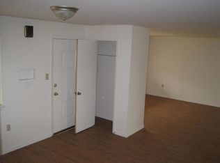 168 S Main St #E, Manheim, PA 17545
