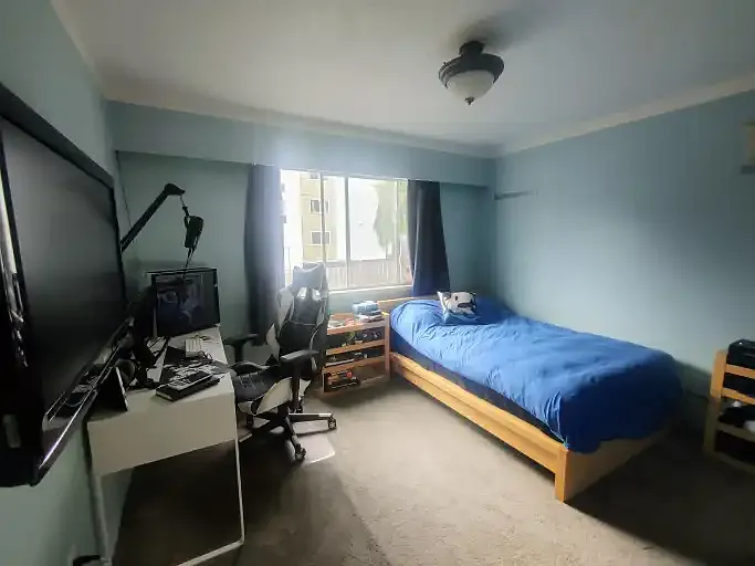 2 bed, 1.5 bath, 1100 sqft, $1,100 — Photo 1