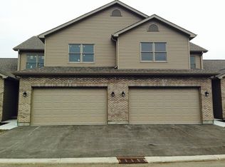 1354 Ridge Dr, Sycamore, IL 60178