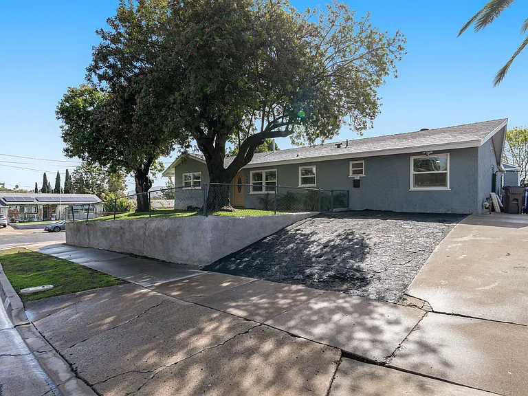 9483 Pennywood Rd — Photo 1
