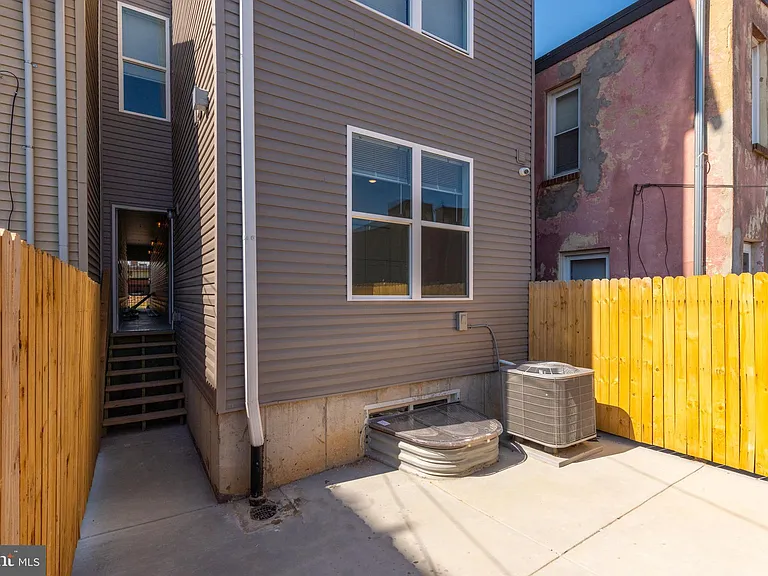 1423 N 8th St #A — Photo 30