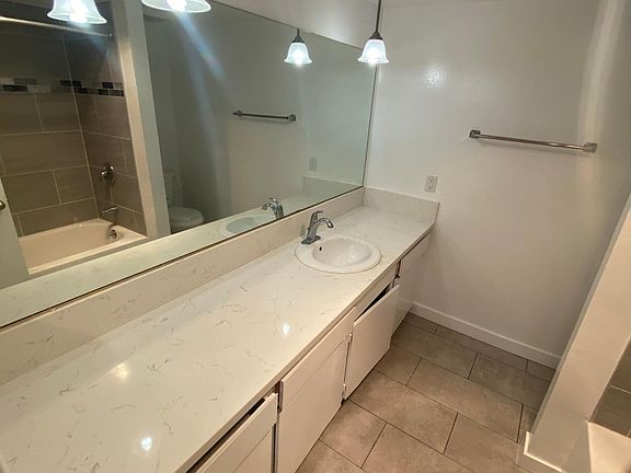 5th image of 11701 Texas Ave APT 213