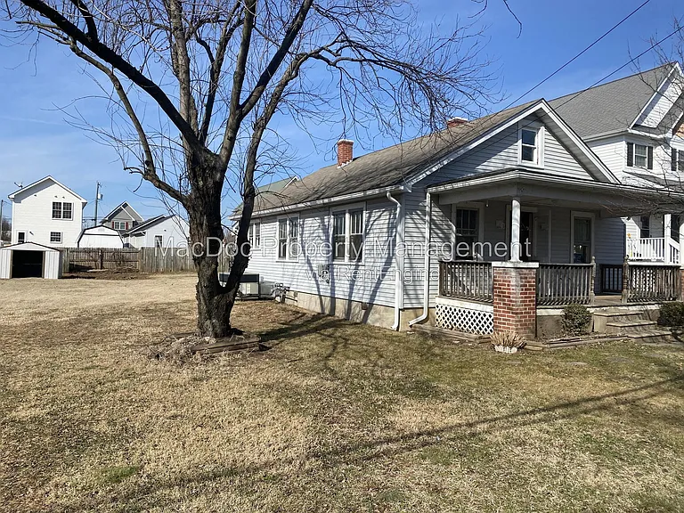 138 Mansfield St — Photo 2