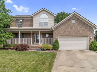 6716 Cassidy Cir, Louisville, KY 40229